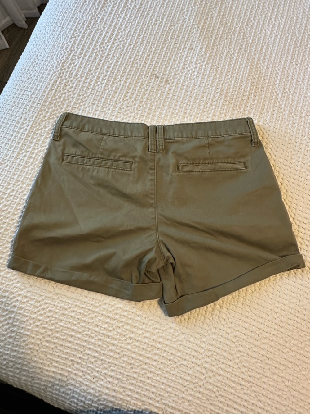 Arizona Women’s Casual Cotton Blend Olive Green Shorts - Picture 2 of 8